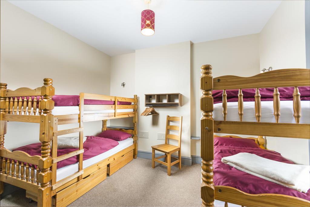 Llangollen Hostel Self-Catering - All Private Bedrooms Екстер'єр фото